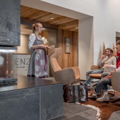 Отель Alpenhotel Enzian Австрия, Зёльден - отзывы, цены и фото номеров - забронировать отель Alpenhotel Enzian онлайн интерьер отеля фото 3