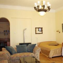 Апартаменты Central Holiday Apartments комната для гостей