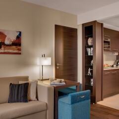 Отель Residence Inn by Marriott Munich City East Германия, Мюнхен - 1 отзыв об отеле, цены и фото номеров - забронировать отель Residence Inn by Marriott Munich City East онлайн удобства в номере фото 2