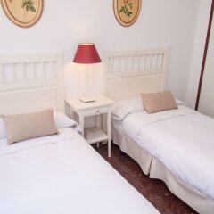 Отель Sweet Inn Apartment - Gracia Deluxe Испания, Барселона - отзывы, цены и фото номеров - забронировать отель Sweet Inn Apartment - Gracia Deluxe онлайн детские мероприятия фото 2