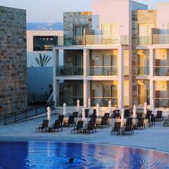 Amphora Hotel & Suites