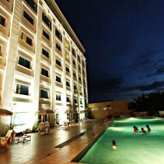 Отель The Apo View Hotel Филиппины, Давао - отзывы, цены и фото номеров - забронировать отель The Apo View Hotel онлайн гостиничный бар