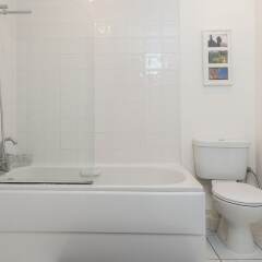 Отель 2 Bedroom Flat in Kensal Rise Великобритания, Лондон - отзывы, цены и фото номеров - забронировать отель 2 Bedroom Flat in Kensal Rise онлайн ванная