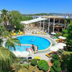 Club Mermaid Village Турция, Аланья - 1 отзыв об отеле, цены и фото номеров - забронировать отель Club Mermaid Village - All Inclusive онлайн бассейн