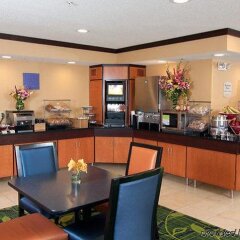 Отель Fairfield Inn And Suites By Marriott Mall Of America Блумингтон питание