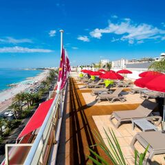 Отель Aparthotel Adagio Nice Promenade des Anglais бассейн фото 3