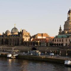 Отель Indigo Dresden - Wettiner Platz Германия, Дрезден - отзывы, цены и фото номеров - забронировать отель Indigo Dresden - Wettiner Platz онлайн приотельная территория фото 2
