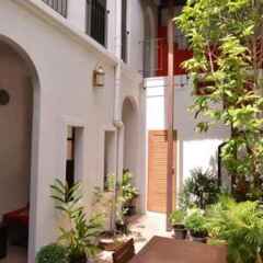 Neighbor Phuthon Boutique Hostel Бангкок фото 17
