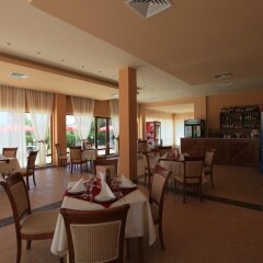 Отель Galeria Holiday Apartments Болгария, Аврен - отзывы, цены и фото номеров - забронировать отель Galeria Holiday Apartments онлайн гостиничный бар
