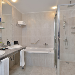 Отель Melia Grand Hermitage - All Inclusive ванная