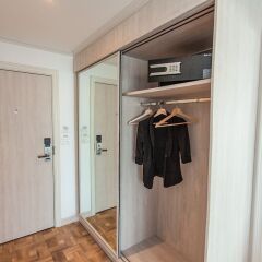 Отель Cityview Residence сейф в номере