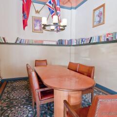 Отель Budget Inn Patricia Канада, Ванкувер - 1 отзыв об отеле, цены и фото номеров - забронировать отель Budget Inn Patricia онлайн питание