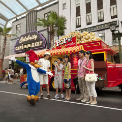 Resorts World Sentosa - Equarius Hotel городской автобус
