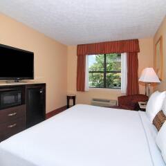 Отель Best Western Auburn/Opelika Inn США, Опелика - отзывы, цены и фото номеров - забронировать отель Best Western Auburn/Opelika Inn онлайн удобства в номере