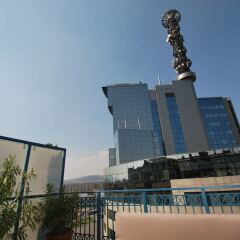Апартаменты Arpad Bridge Apartments городской автобус