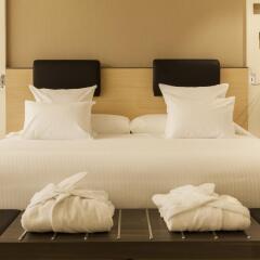 Отель Madrid Marriott Auditorium & Conference Center Мадрид комната для гостей