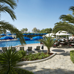 Universal Hotel Castell Royal пляж фото 2