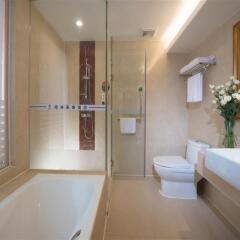 Отель GreenTree Inn Guangdong Shenzhen Dongmen Business Hotel Китай, Шэньчжэнь - отзывы, цены и фото номеров - забронировать отель GreenTree Inn Guangdong Shenzhen Dongmen Business Hotel онлайн ванная