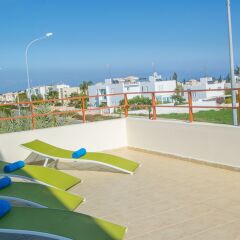 Апартаменты Konnos 2 Bedroom Apartment развлечения