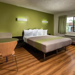 Отель Motel 6 Canoga Park США, Лос-Анджелес - отзывы, цены и фото номеров - забронировать отель Motel 6 Canoga Park онлайн удобства в номере