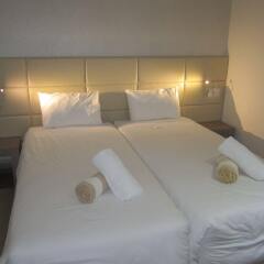 Отель Melpo Antia Suites комната для гостей