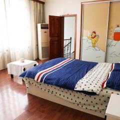 Chengdu Bling Bling Hostel комната для гостей