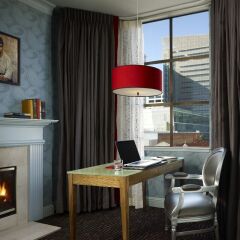 Отель Carriage Inn в номере