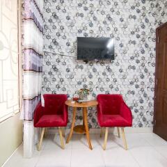 Отель RedDoorz near Tan Son Nhat Airport 3 удобства в номере фото 2