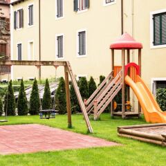 Flora Hotel & Suites Меран фитнесс-зал