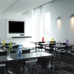 Отель Alt Hotel Toronto Airport Канада, Миссиссауга - отзывы, цены и фото номеров - забронировать отель Alt Hotel Toronto Airport онлайн питание фото 2