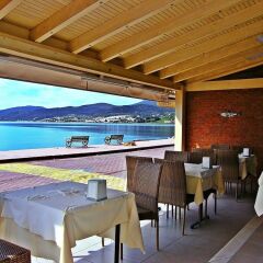 Samyeli Otel ve Restaurant Турция, Дикили - отзывы, цены и фото номеров - забронировать отель Samyeli Otel ve Restaurant онлайн гостиничный бар