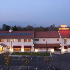 Hotel Calinferno Ceggia парковка