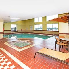 Отель Hampton Inn by Hilton Ottawa Канада, Оттава - отзывы, цены и фото номеров - забронировать отель Hampton Inn by Hilton Ottawa онлайн бассейн