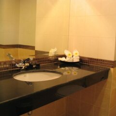 Отель Crown Pattaya Beach Hotel Таиланд, Паттайя - отзывы, цены и фото номеров - забронировать отель Crown Pattaya Beach Hotel онлайн фото 2