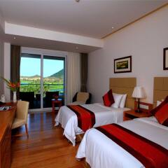 Отель Mingshen Golf & Bay Resort Sanya Китай, Санья - отзывы, цены и фото номеров - забронировать отель Mingshen Golf & Bay Resort Sanya онлайн комната для гостей фото 5