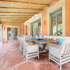 Отель Vouliagmeni Villa