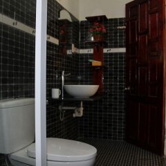 Отель Cam Chau Homestay Хойан ванная