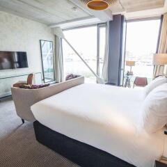 DoubleTree by Hilton Hotel Amsterdam - NDSM Wharf комната для гостей фото 2