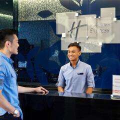 Отель Holiday Inn Express Katong интерьер отеля фото 3