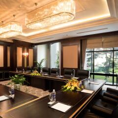 Отель Vinpearl Resort & Spa Ha Long
