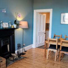 Апартаменты Modern Arthurs Seat Apartment Эдинбург комната для гостей фото 5