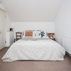 Отель Wonderful 4 Bedroom Home In Kensal Rise комната для гостей фото 3