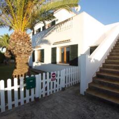 Отель Apartamentos Blue Beach Menorca 2 Испания, Кала-эн-Бланес - отзывы, цены и фото номеров - забронировать отель Apartamentos Blue Beach Menorca 2 онлайн вид на фасад