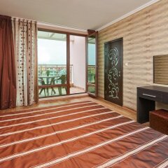 Отель Central Plaza Hotel Болгария, Поморие - отзывы, цены и фото номеров - забронировать отель Central Plaza Hotel онлайн удобства в номере