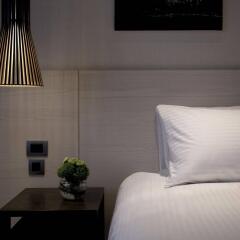 Отель Riverview Suites Taipei сейф в номере