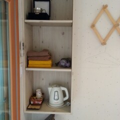 Отель Yoo's Family Guest House сейф в номере