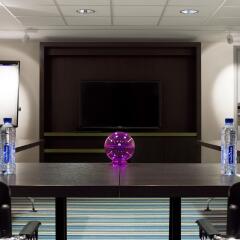 Отель Aloft Brussels Schuman интерьер отеля фото 2