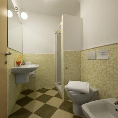 Отель B&B Home 16 Relais Италия, Рим - отзывы, цены и фото номеров - забронировать отель B&B Home 16 Relais онлайн ванная