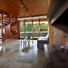 Отель Karyatis Luxury Maisonette by K&K спа
