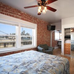 Отель Venice Beach Suites & Hotel США, Лос-Анджелес - отзывы, цены и фото номеров - забронировать отель Venice Beach Suites & Hotel онлайн комната для гостей